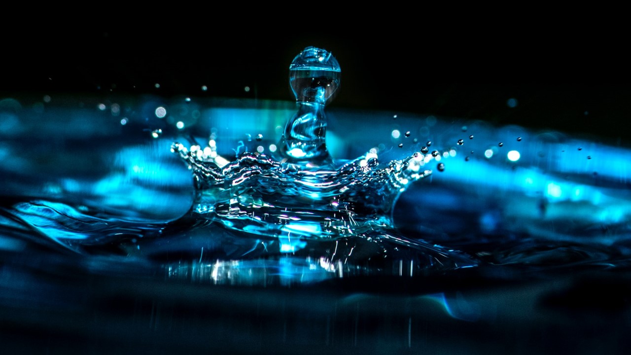 Water Drop Background